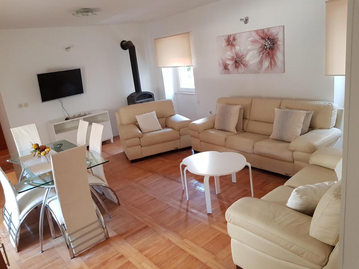 Apartments Ivana Rab راب المظهر الخارجي الصورة